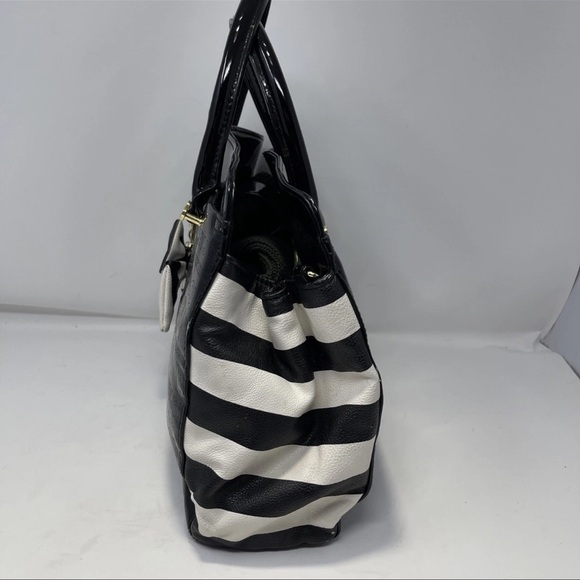 Betsey Johnson Black White Striped Purse Bow Rare Y2K EUC Chic Glam - Picture 4 of 12